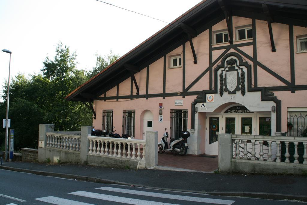 Albergue Juvenil Ondarreta San Sebastian Buitenkant foto
