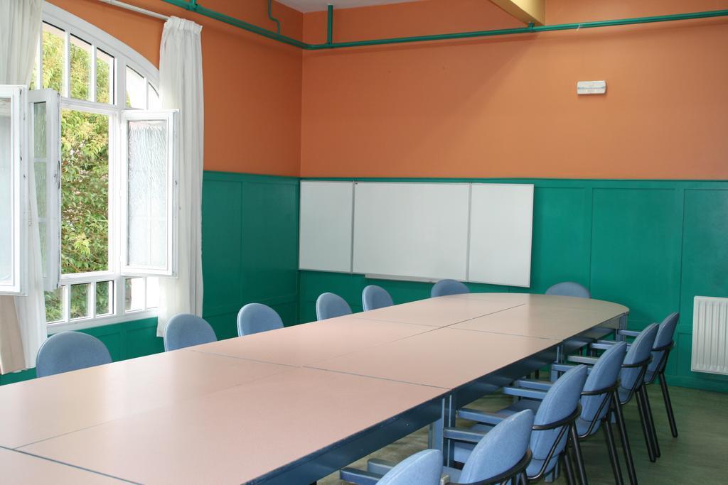 Albergue Juvenil Ondarreta San Sebastian Buitenkant foto