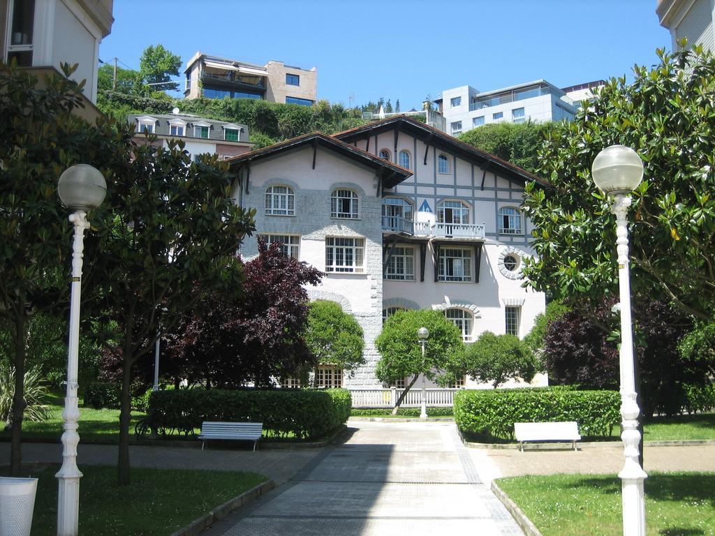 Albergue Juvenil Ondarreta San Sebastian Buitenkant foto
