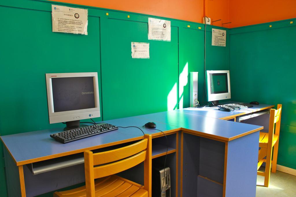 Albergue Juvenil Ondarreta San Sebastian Buitenkant foto